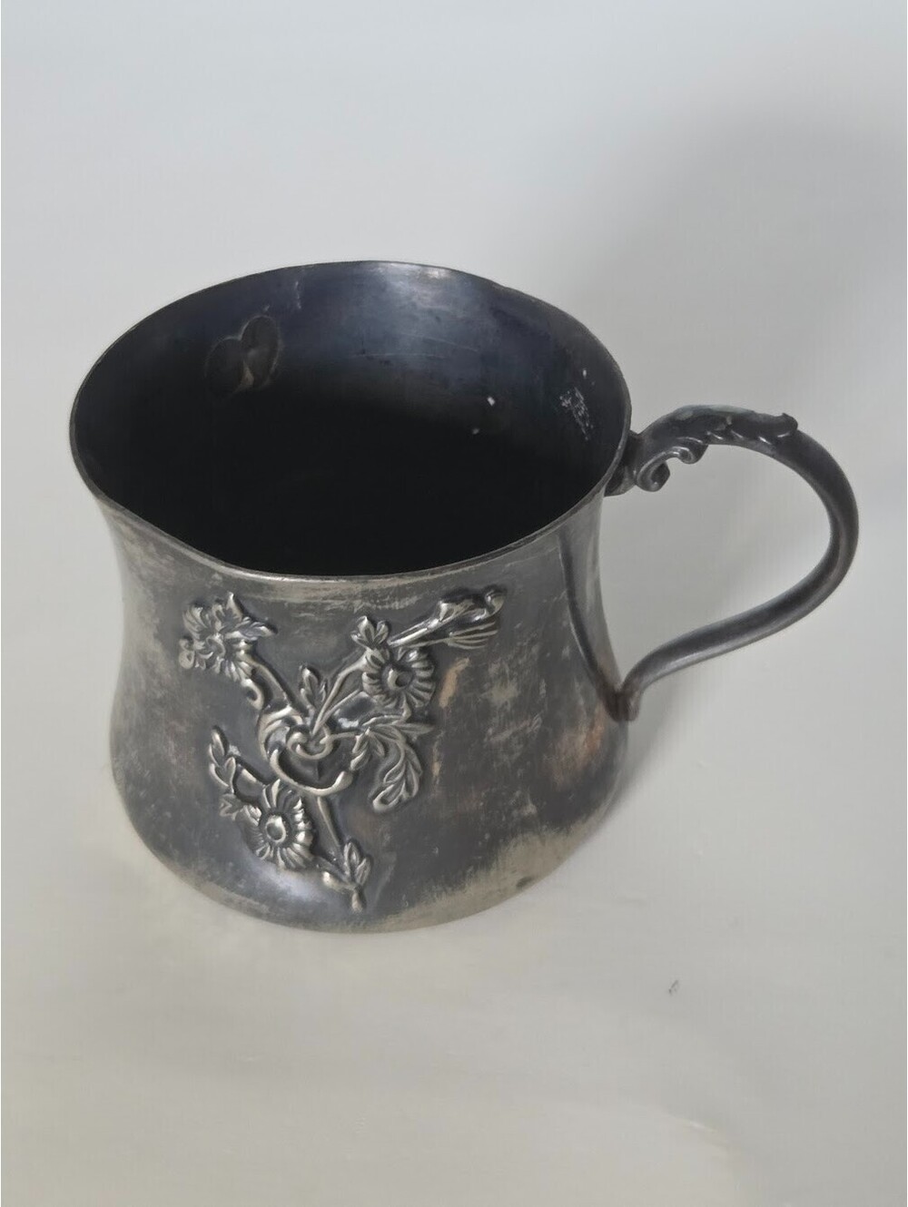 Victorian Rochester Quadruple Plate Silver Child Cup Mug Floral Pattern 748